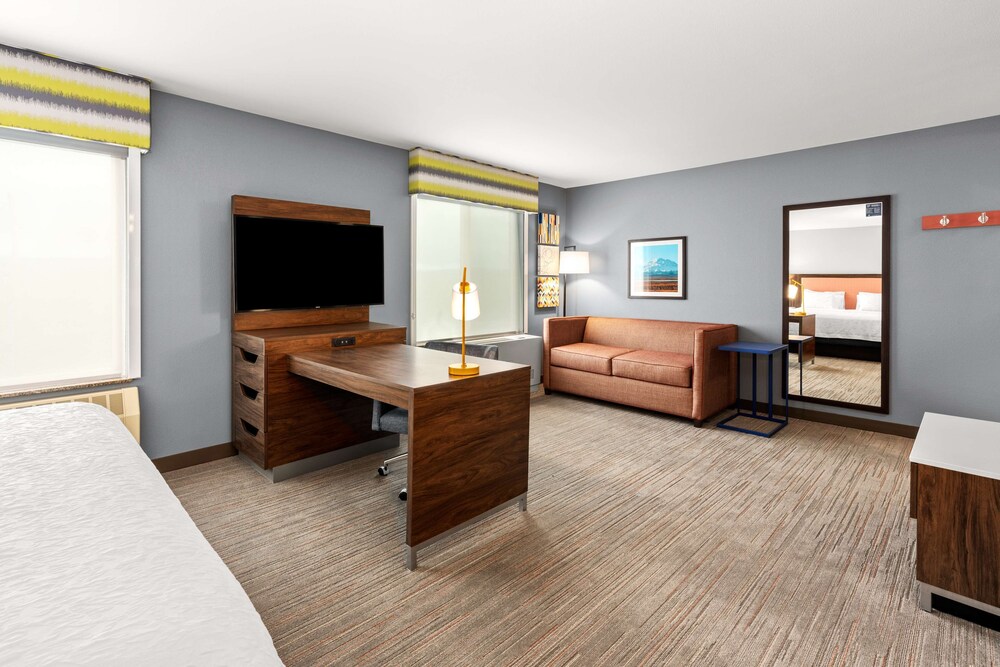 hampton inn and suites fairbanks