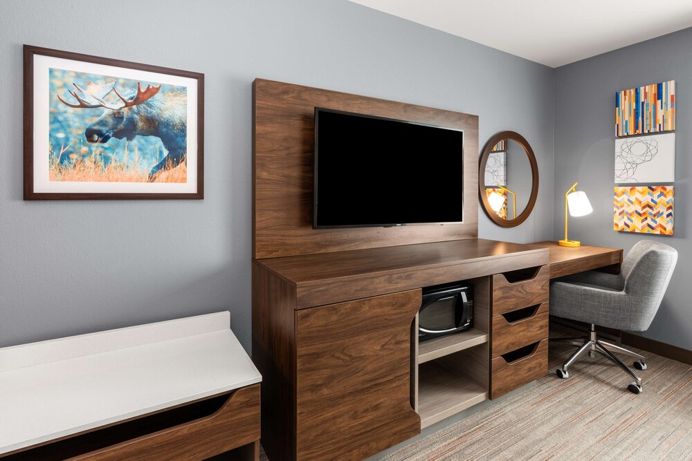 hampton inn and suites fairbanks