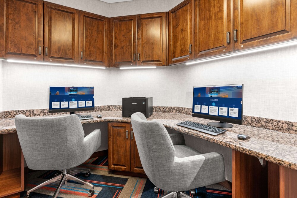 hampton inn and suites fairbanks