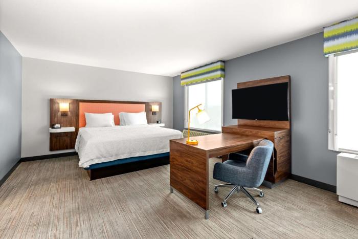 hampton inn and suites fairbanks