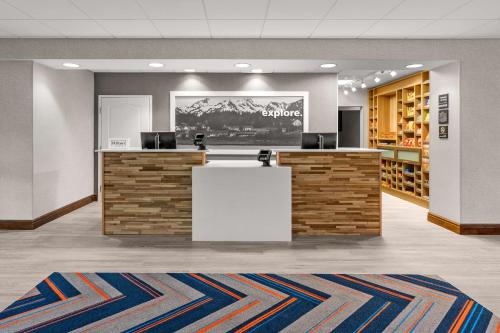 hampton inn and suites fairbanks