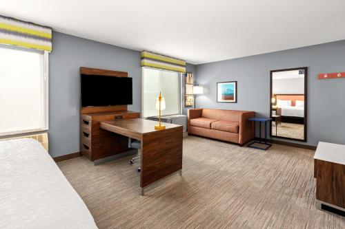 hampton inn and suites fairbanks