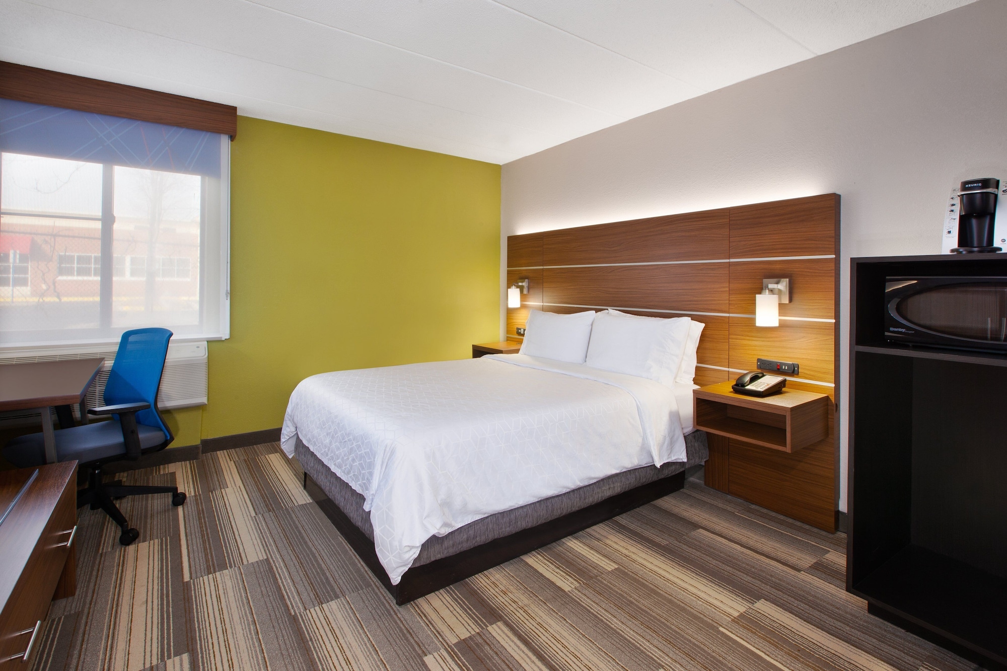 holiday inn express fairfax arlington boulevard by ihg