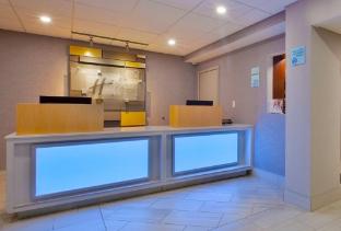 holiday inn express fairfax arlington boulevard by ihg