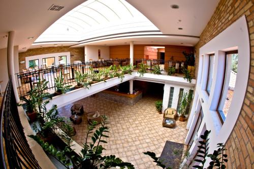 budapest airport hotel stacio superior wellness
