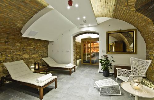 adele boutique hotel