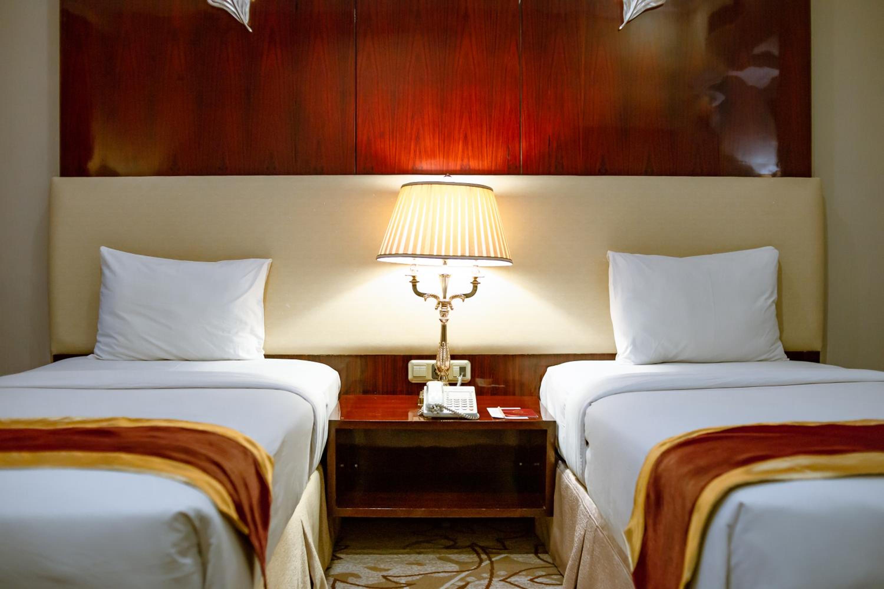 sutan raja hotel and convention cen