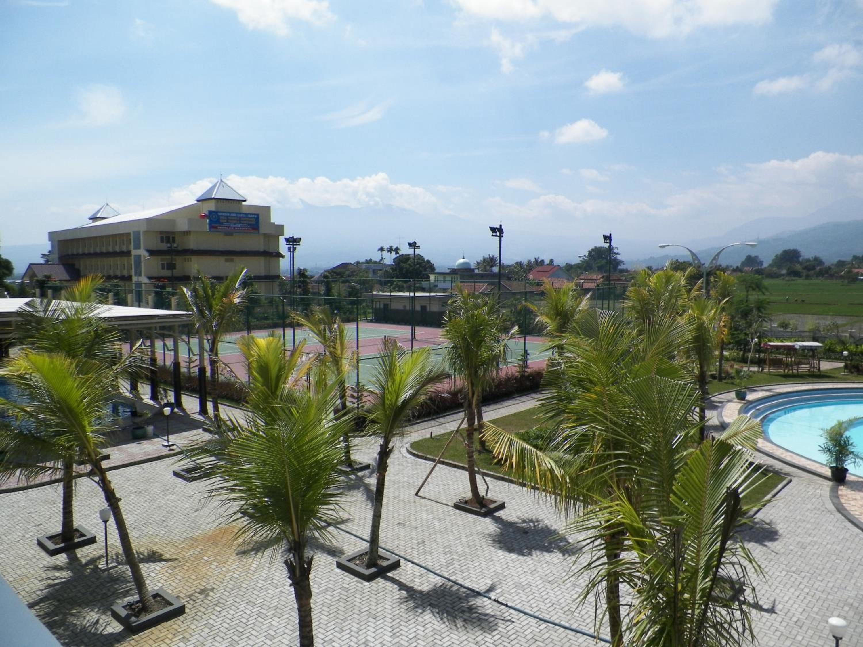 sutan raja hotel and convention cen