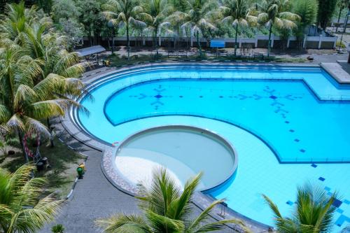 sutan raja hotel and convention cen