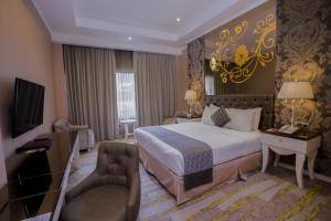 sutan raja hotel and convention cen