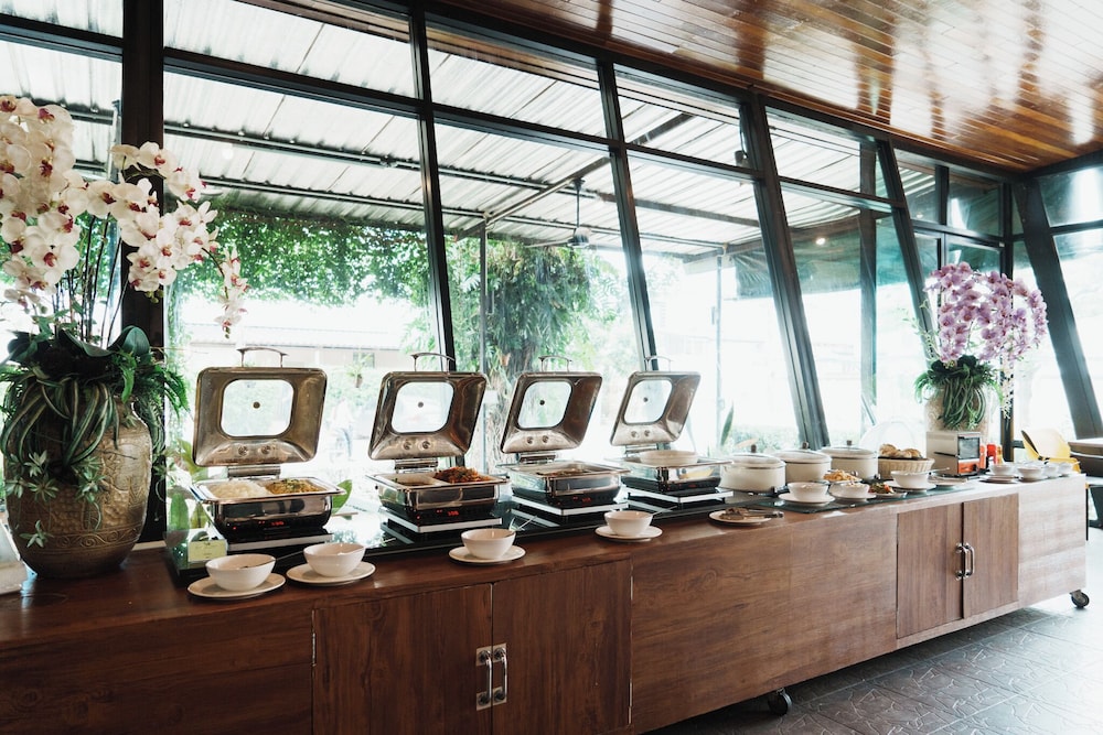 green hotel and resort khon kaen