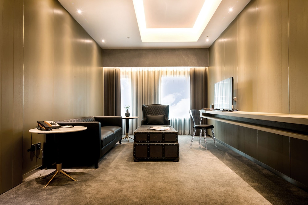 check inn taipei nanjing