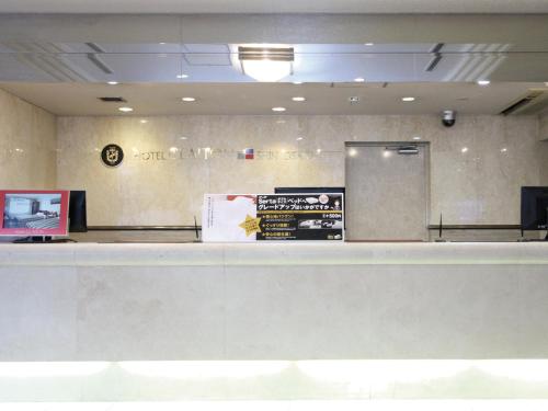 hotel claiton shin osaka