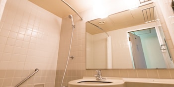 hotel claiton shin osaka