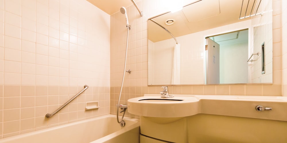 hotel claiton shin osaka