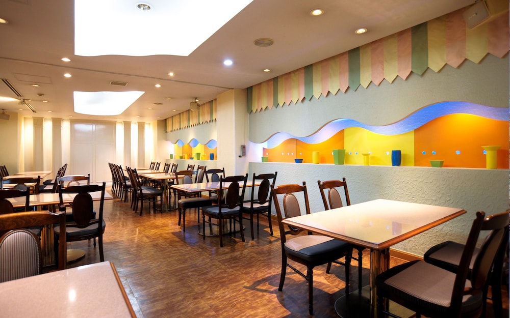 hotel claiton shin osaka