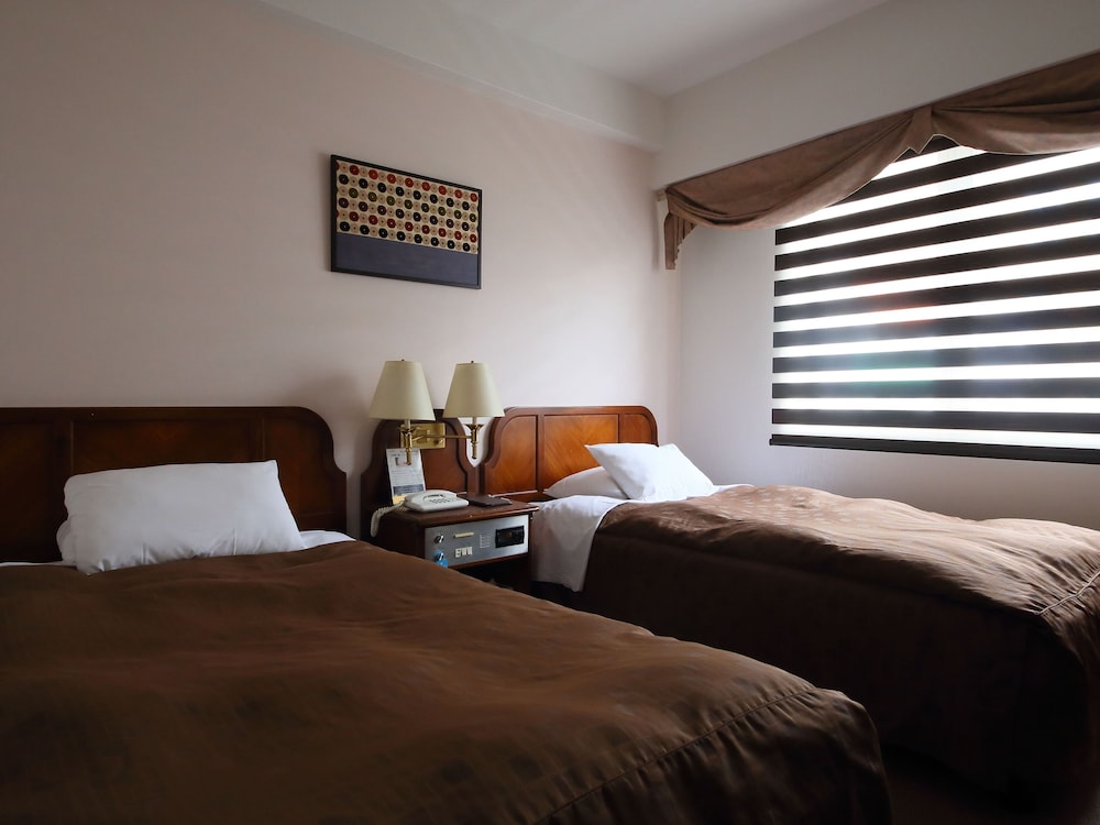 hotel claiton shin osaka