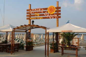 hotel thea