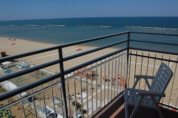 hotel thea