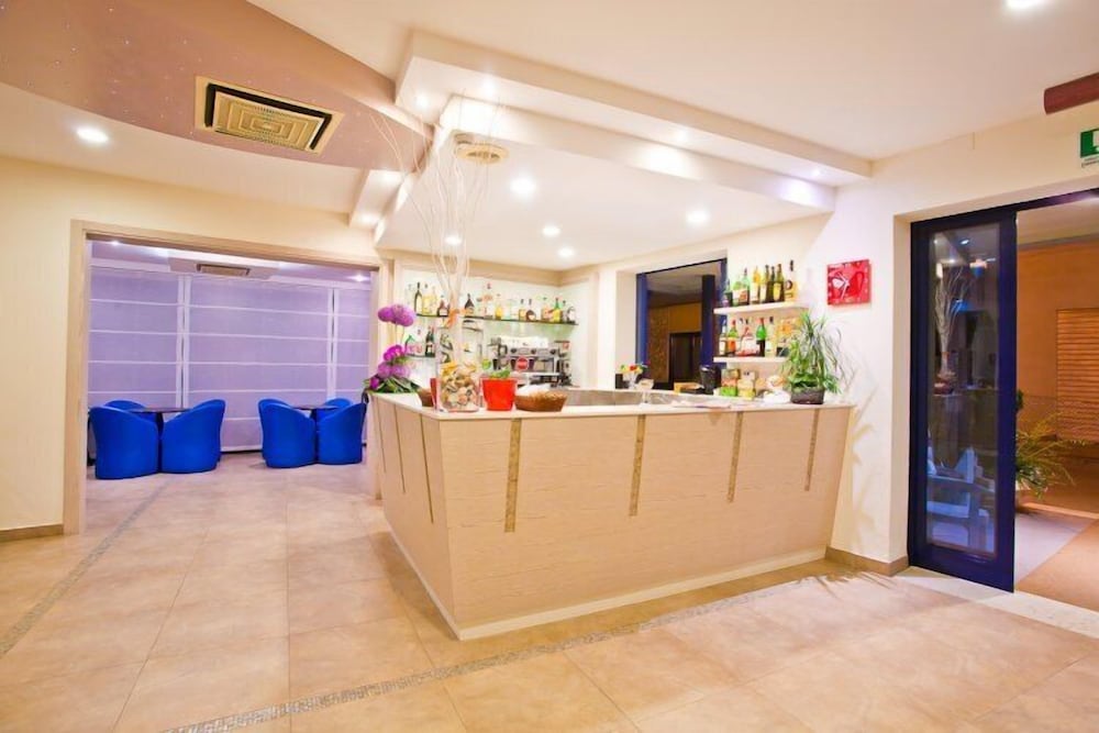 hotel thea