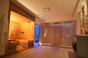 hotel thea