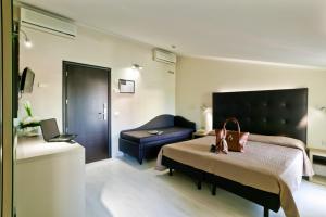 hotel thea