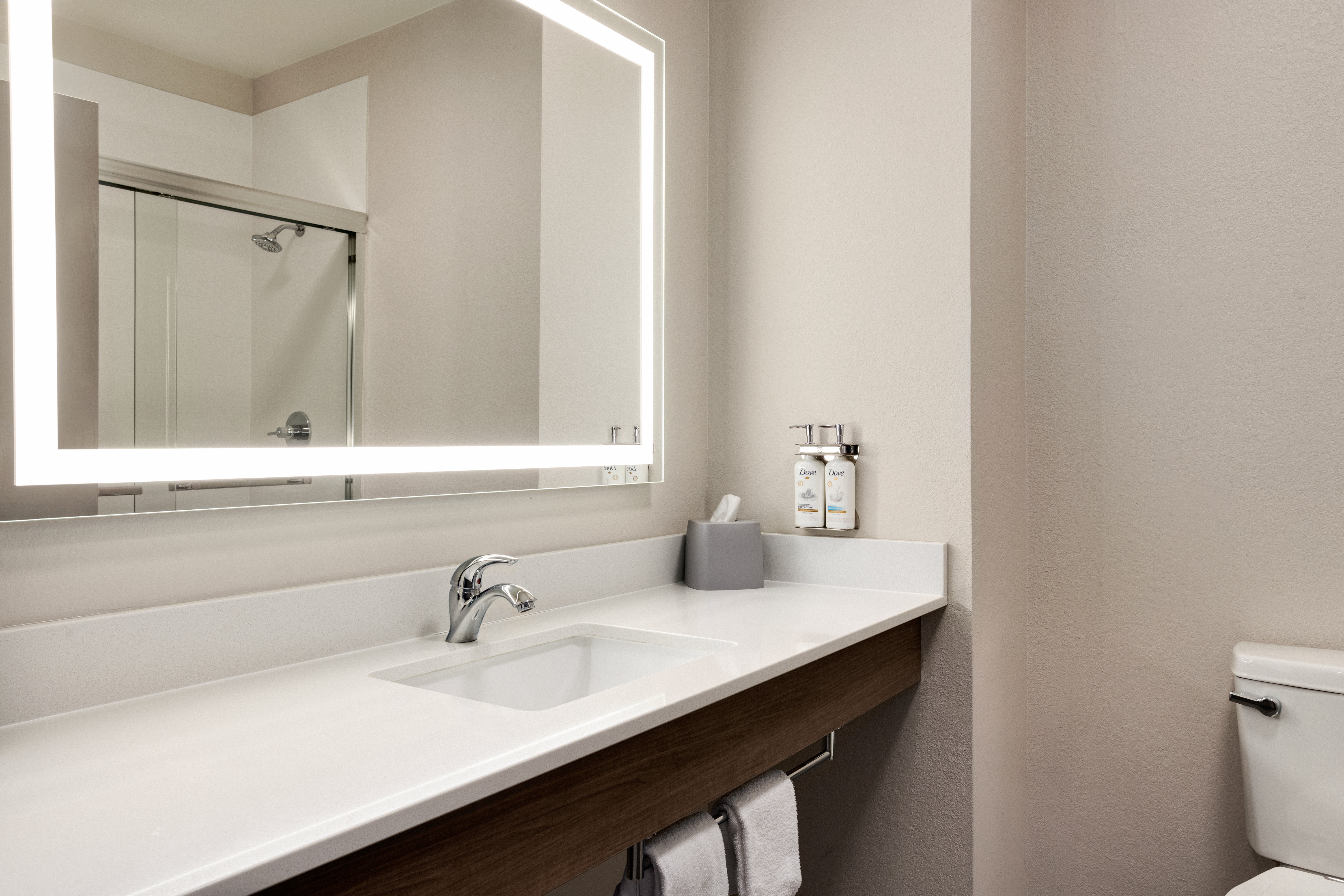 holiday inn express and suites forrest city by ihg