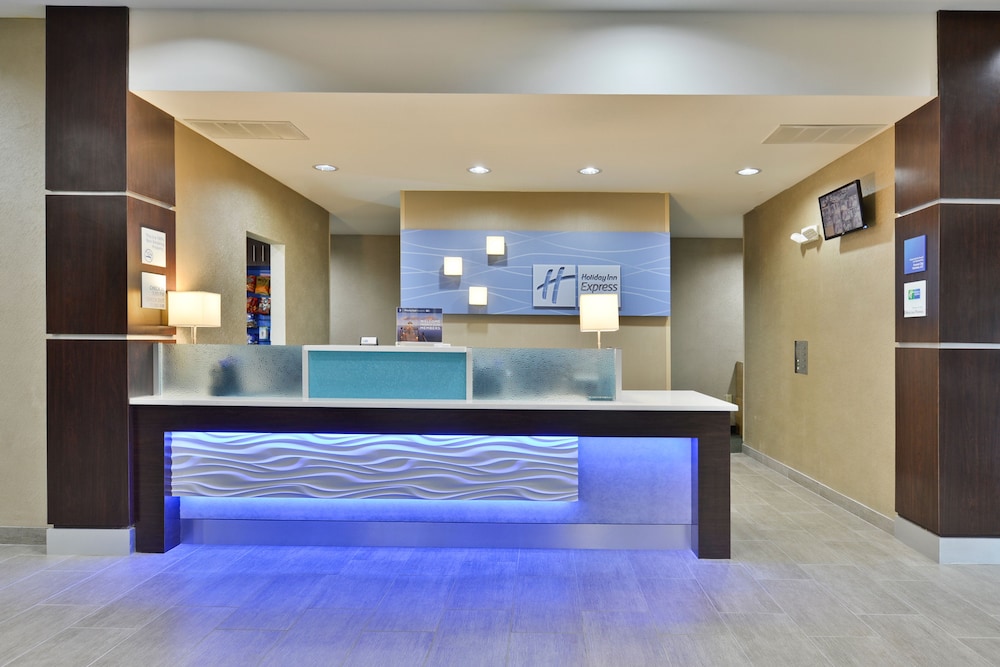 Holiday Inn Express & Suites Forrest City By Ihg,Heth>>Forrest City,3 star