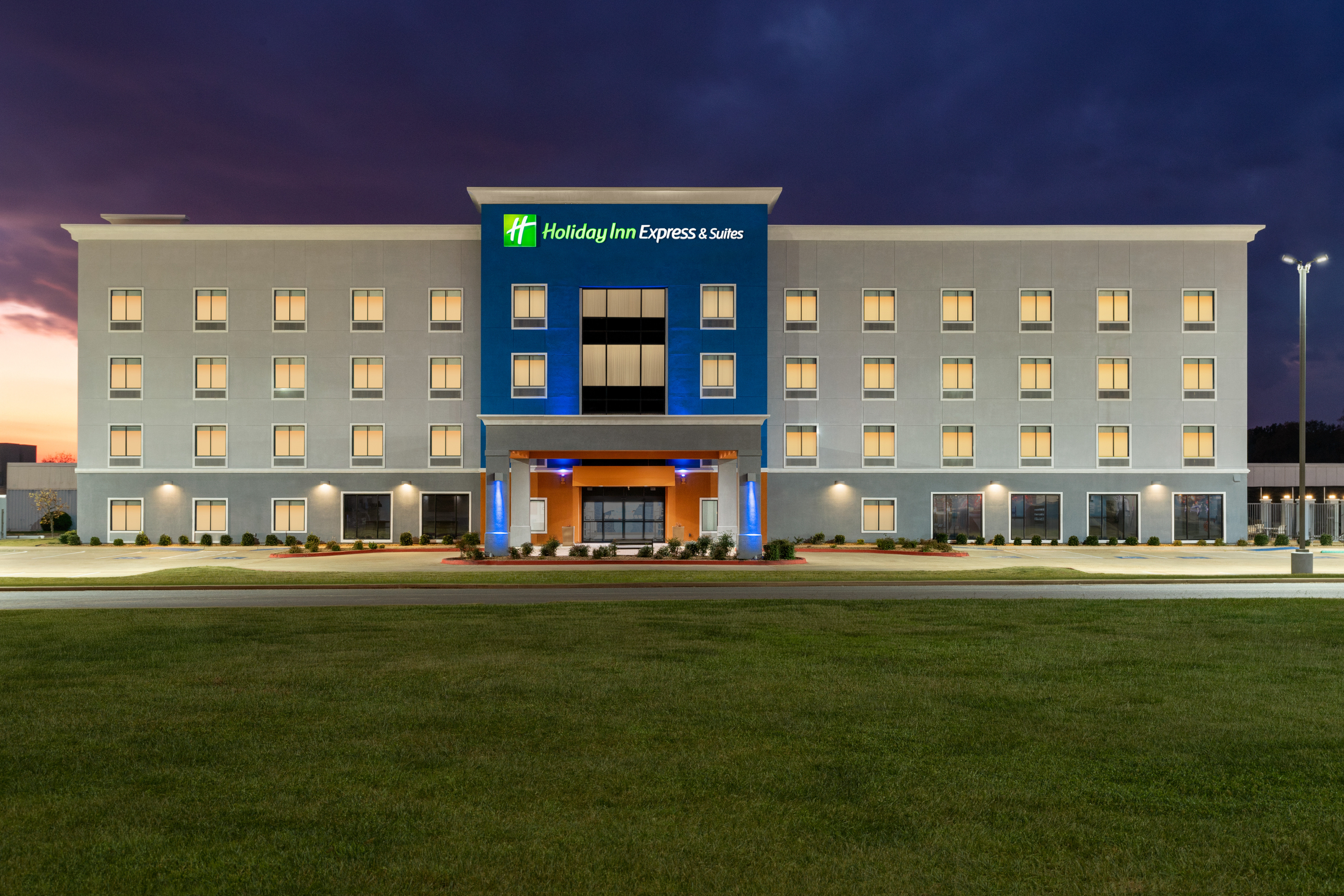 holiday inn express and suites forrest city by ihg