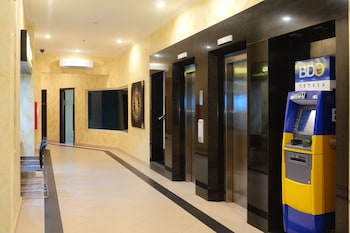 Queens Hotel,Angeles City>>Angeles,4 star