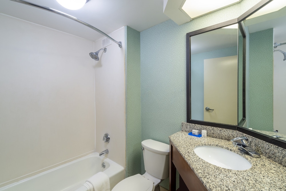holiday inn express forsyth by ihg