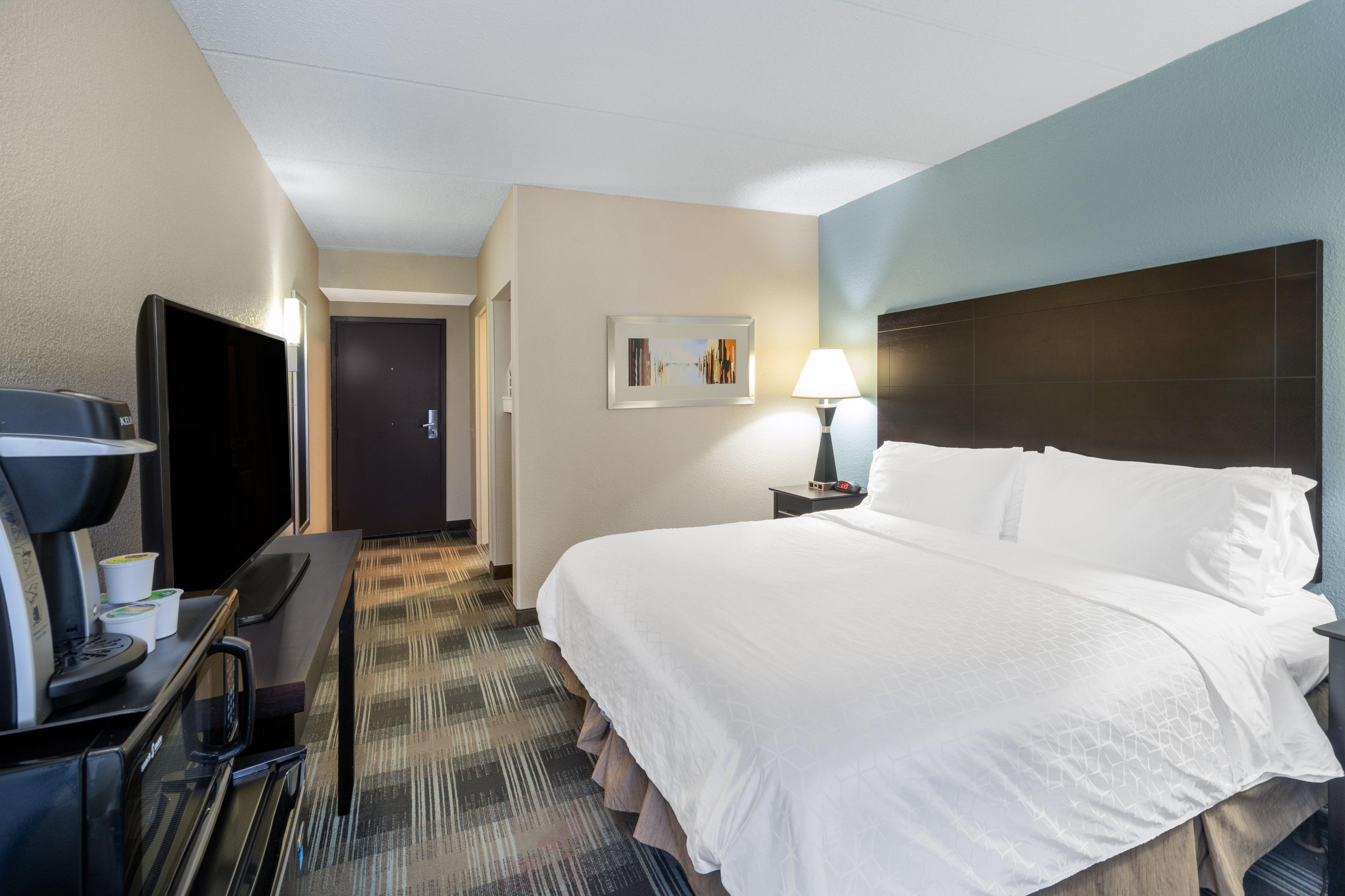 holiday inn express forsyth by ihg