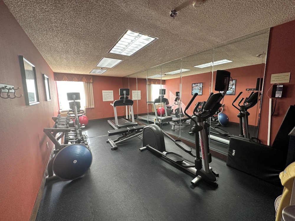 holiday inn express forsyth by ihg