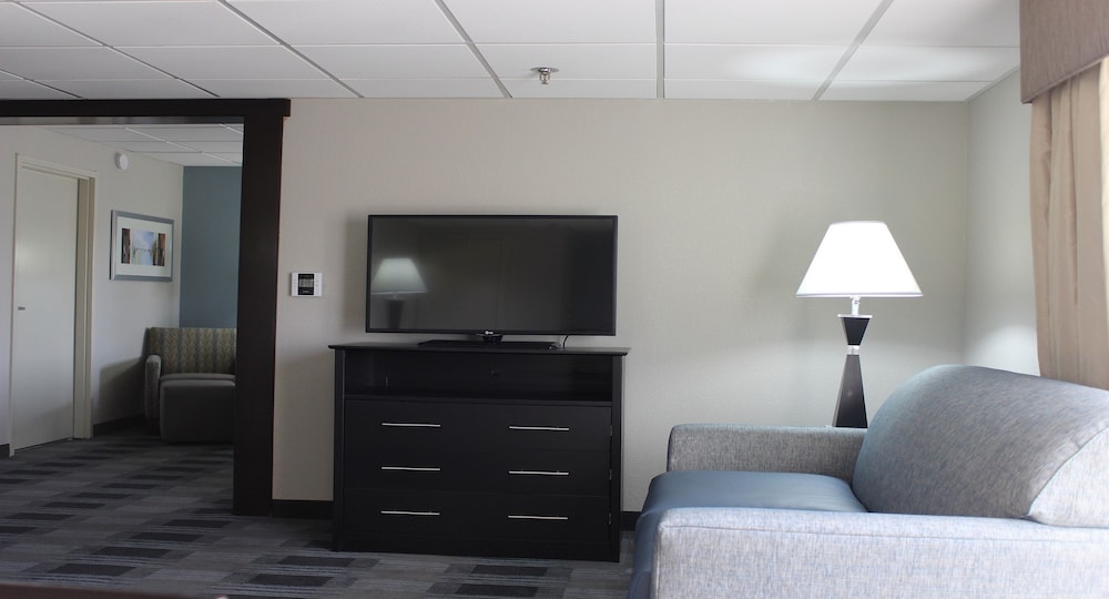 holiday inn express forsyth by ihg