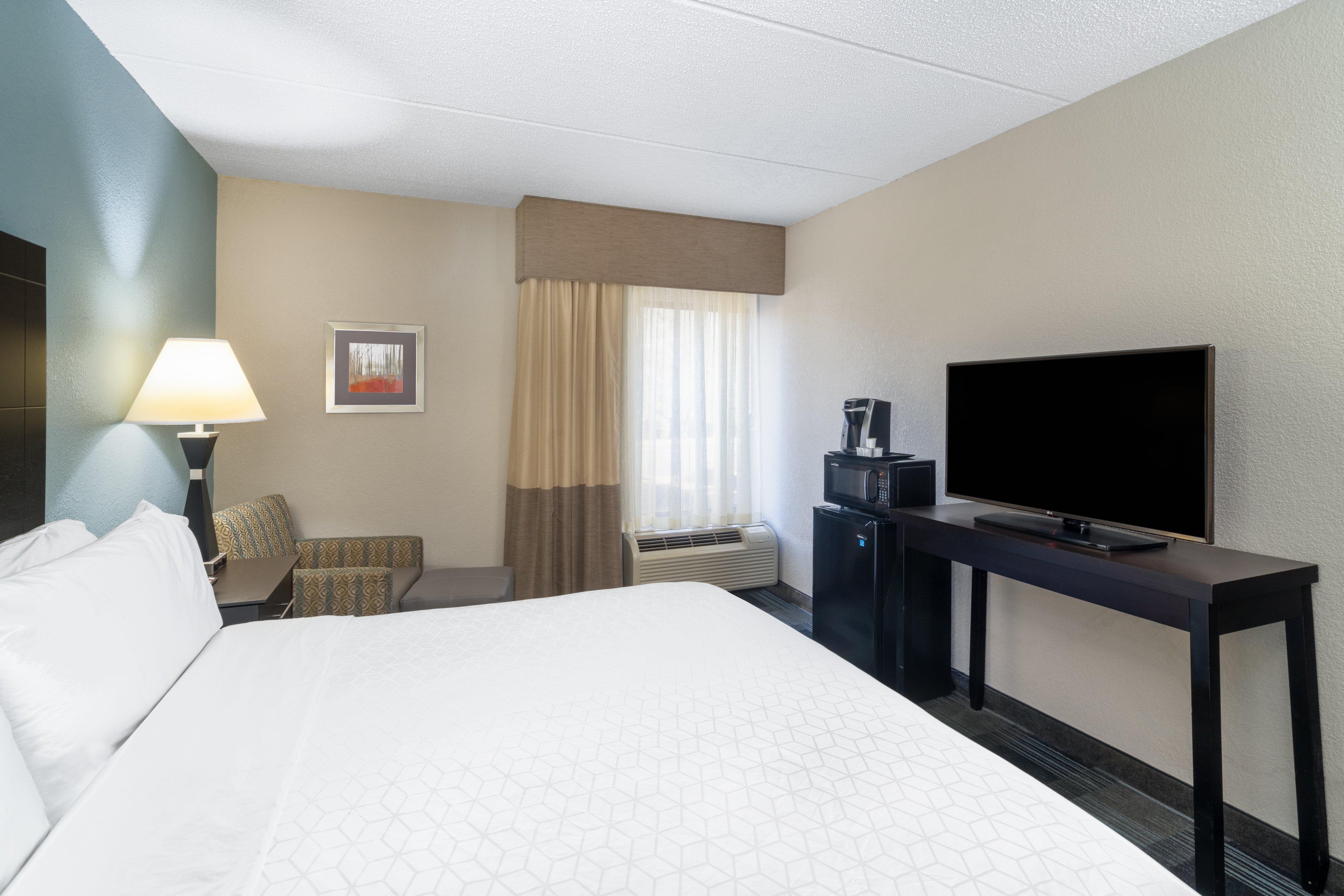 holiday inn express forsyth by ihg