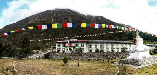 Mountain Lodges Of Nepal - Lukla,Namche Bazar>>Lukla,3 star