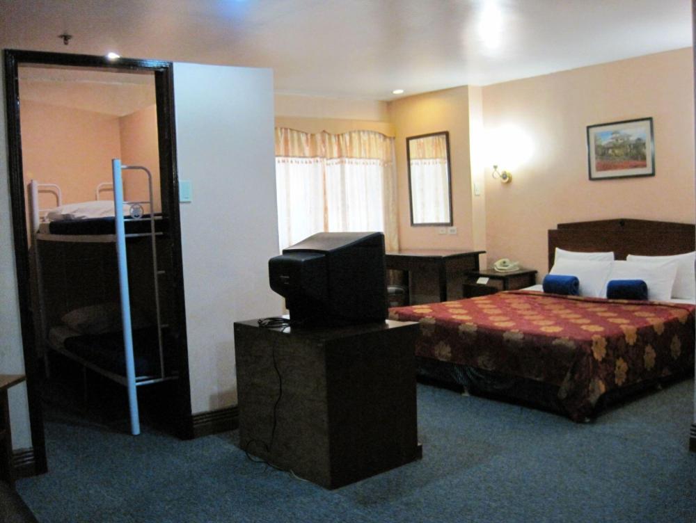 city travel hotel