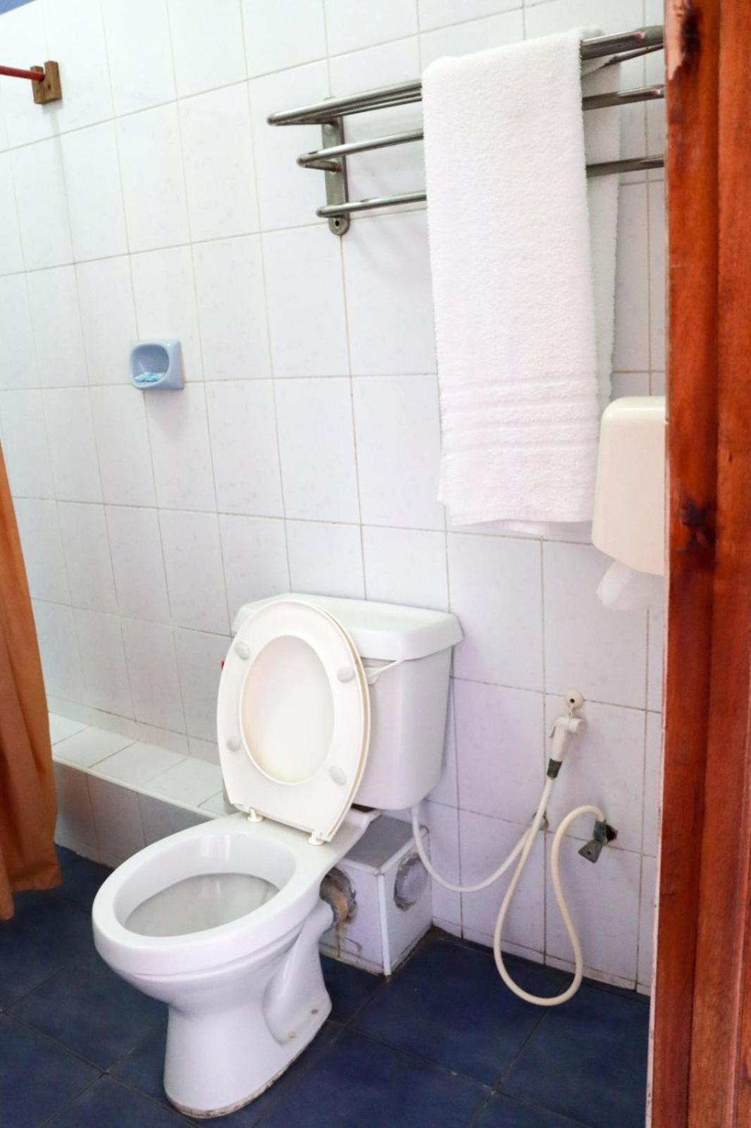 bridge hotel mombasa