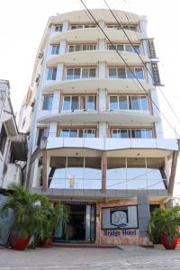 bridge hotel mombasa