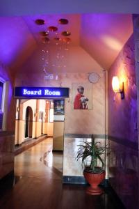 bridge hotel mombasa
