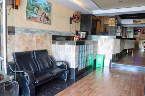 bridge hotel mombasa