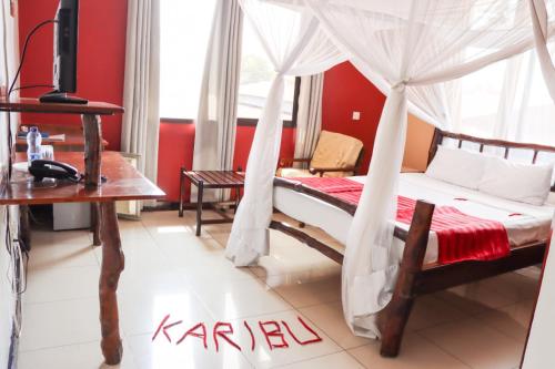 bridge hotel mombasa