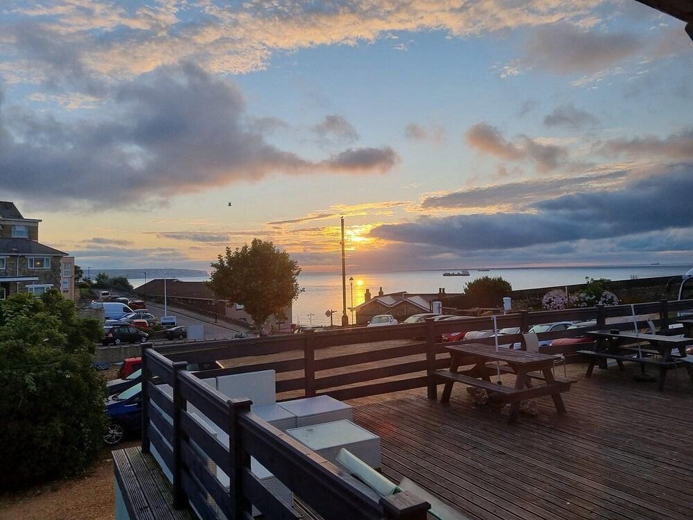 Gracellie Hotel,Shanklin>>Isle Of Wight,3.5 star