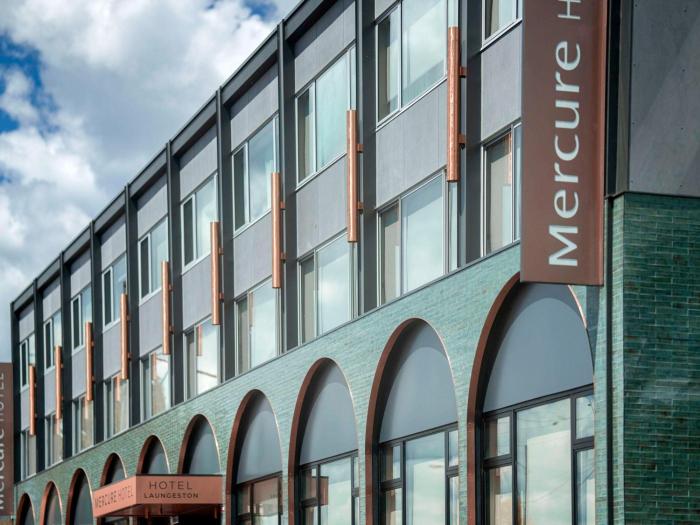 mercure launceston