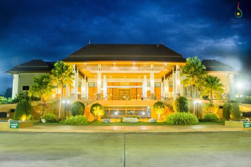 royal nakhara hotel nongkhai