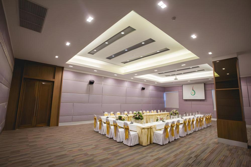 royal nakhara hotel nongkhai