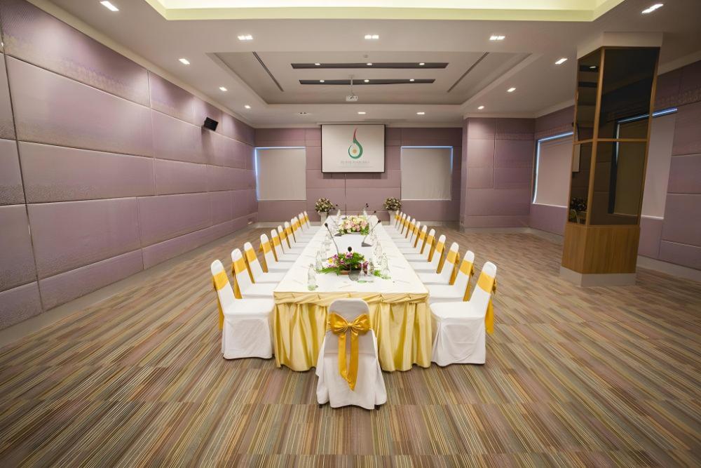 royal nakhara hotel nongkhai