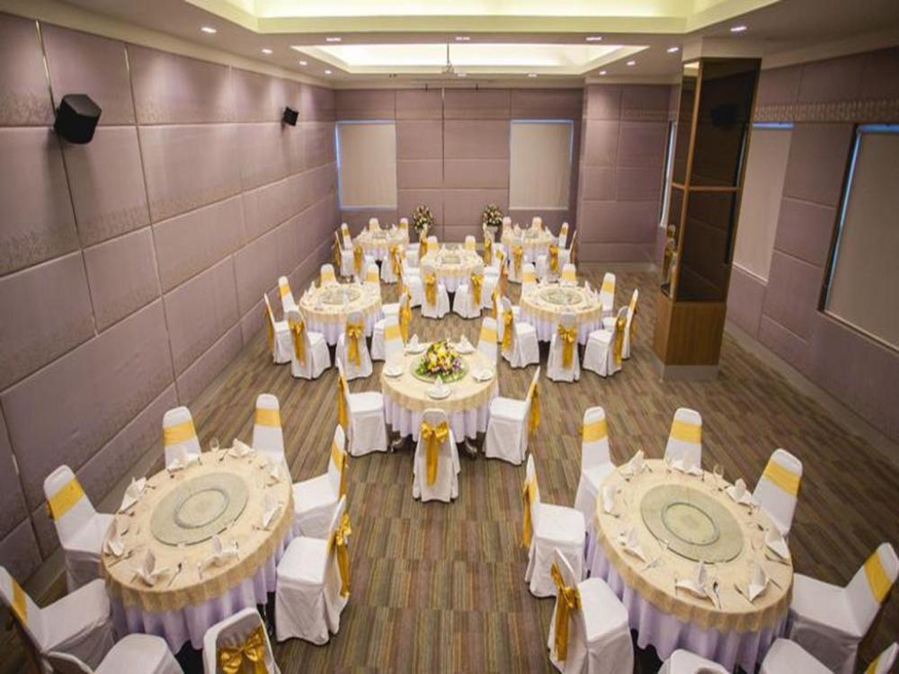 royal nakhara hotel nongkhai