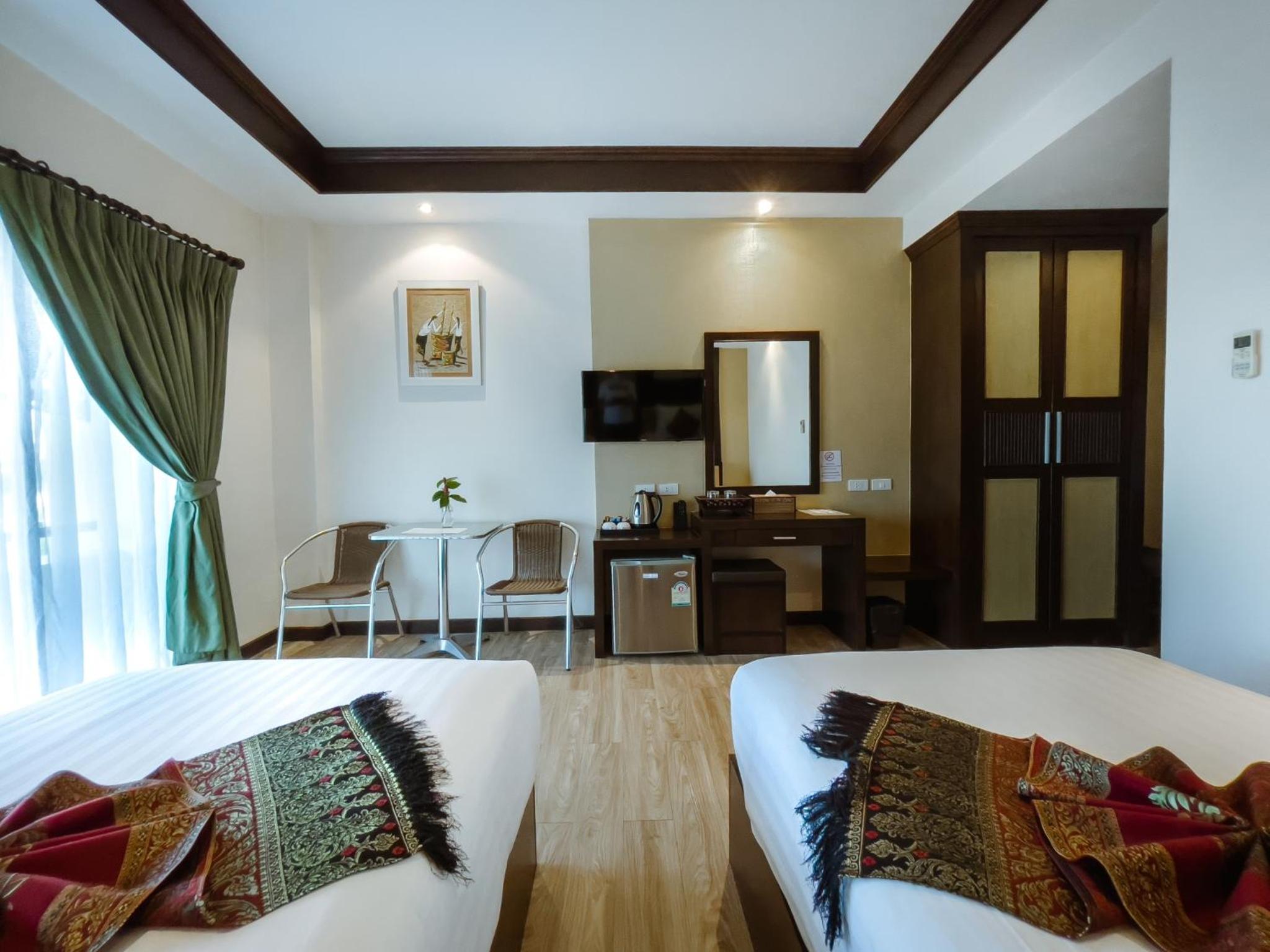 royal nakhara hotel nongkhai