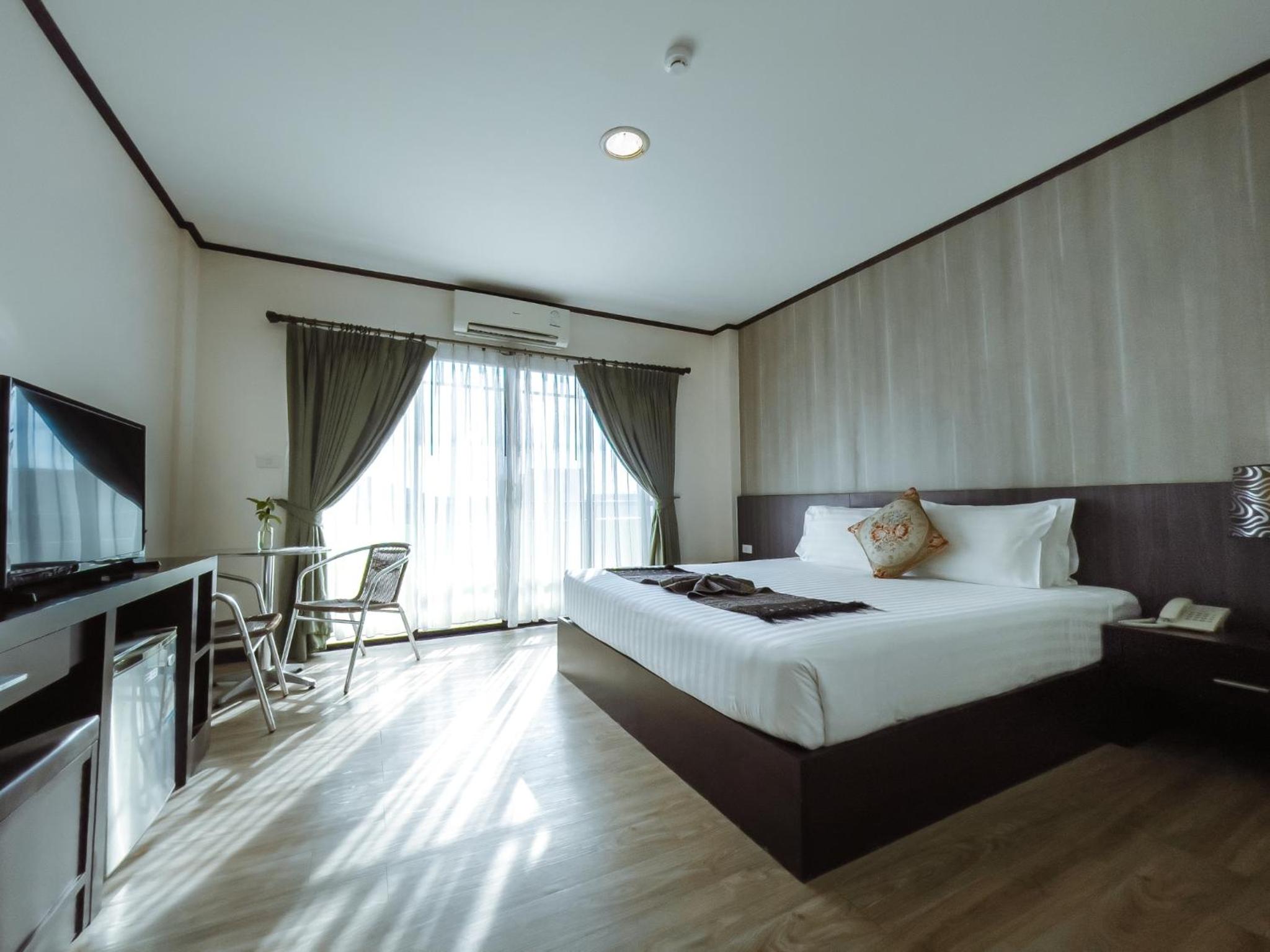 royal nakhara hotel nongkhai